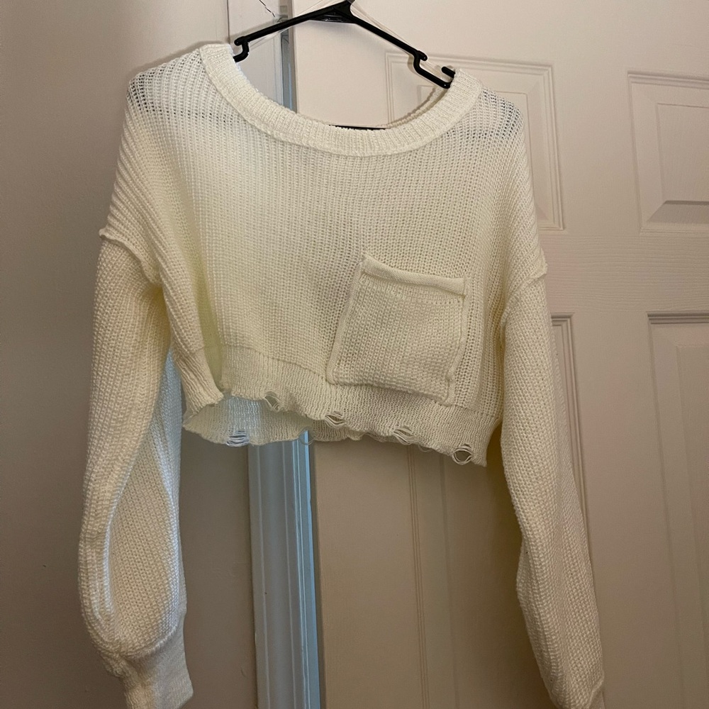 women’s crop sweater cream